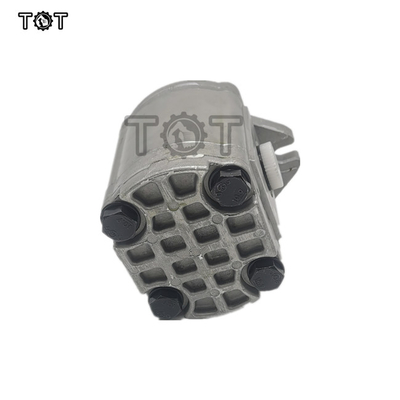 Excavator Pilot Gear Pump HPV116 HPV145 EX200 EX300-1 EX330-5 ZAX330 9217993 4181700